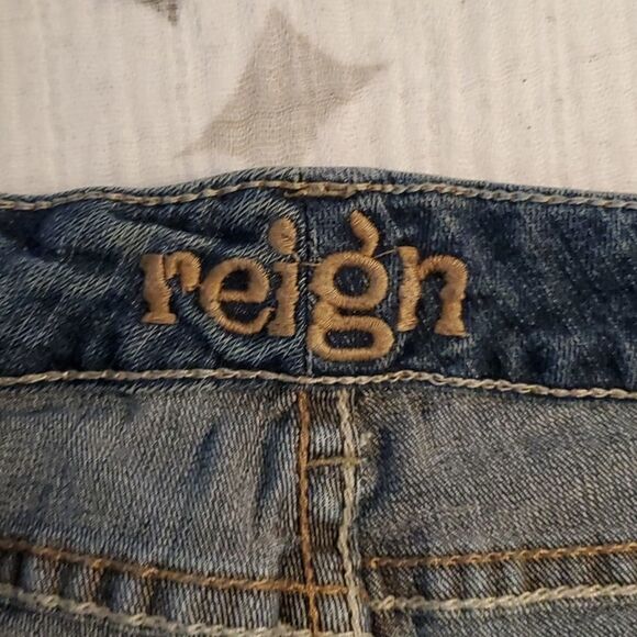 REIGN JEANS - Picture 5 of 9